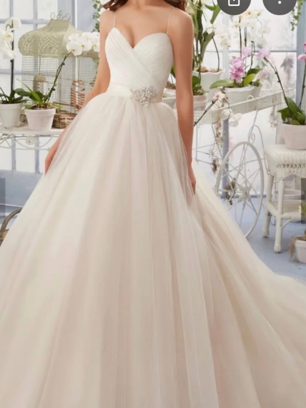 Wedding dress